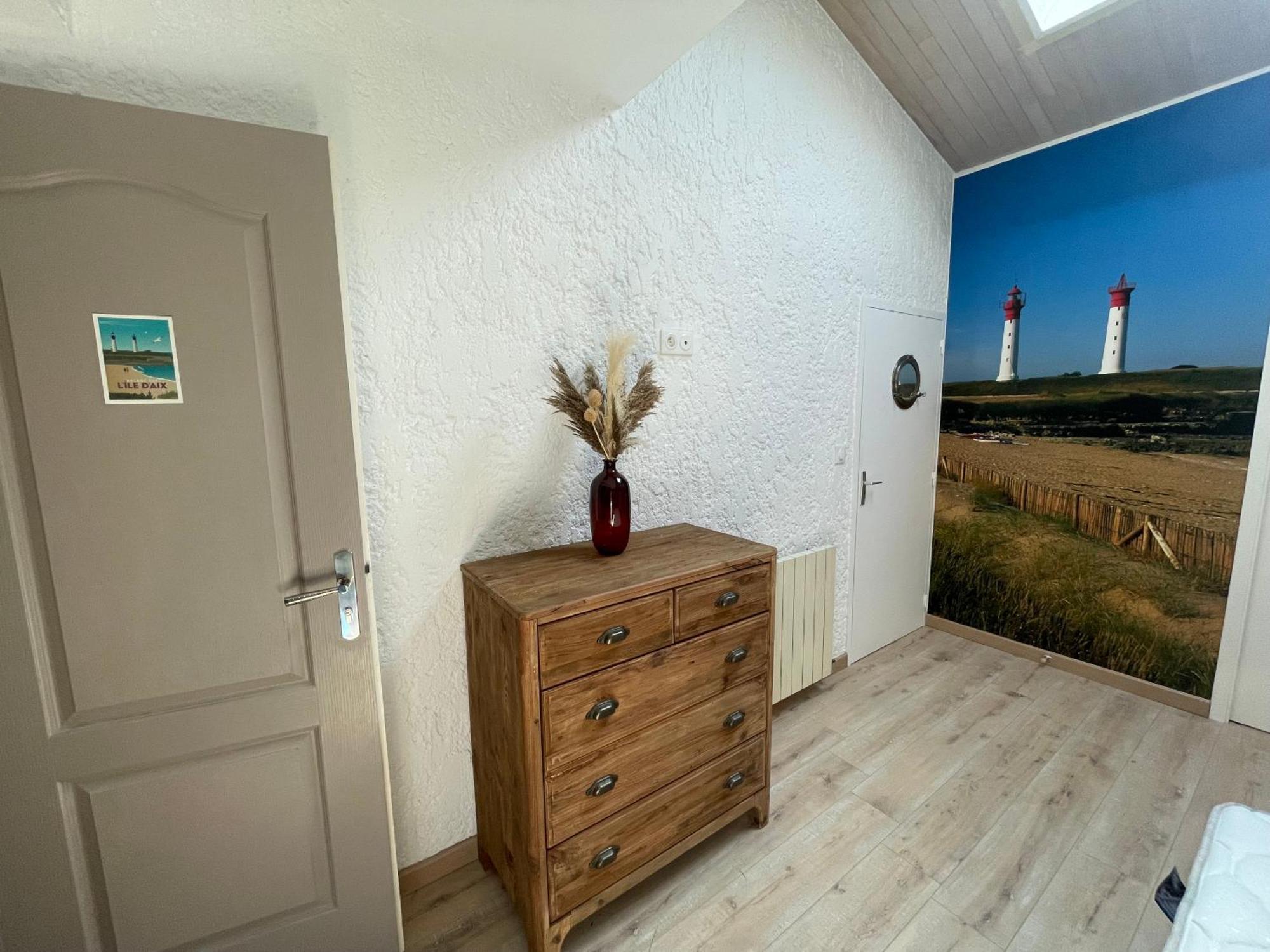 Bed and Breakfast Les Pertuis Rochelais Périgny Habitación foto